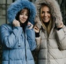 Hosszított szőrmés kapucnis télikabát babakék – Női télikabát – Innova Fashion – 3. kép